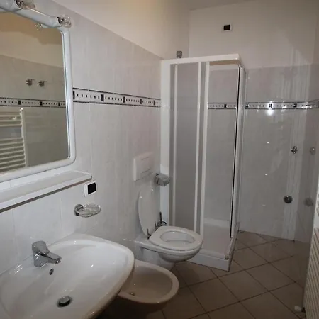 Snowflake Apartment *