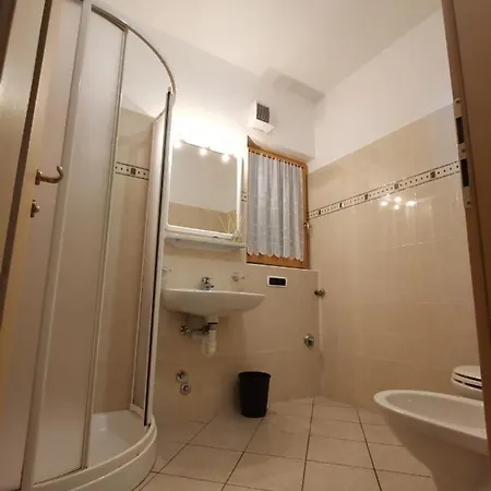 Snowflake Apartment *